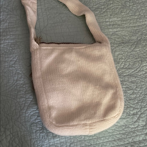 GAP Cream and Brown Shoulder Bag with Faux Fur Trim - Picture 5 of 5